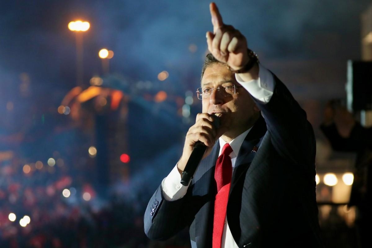 Εκρέμ Ιμάμογλου στο στόχαστρο: Οι βαριές κατηγορίες, οι φυλακές και ο φόβος του Ερντογάν