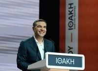 Τσίπρας Ανάβει “Πράσινη Φωτιά”: Τα 4 Άλφα, το ESG και το Big Bang που Αλλάζει το Πολιτικό Τοπίο