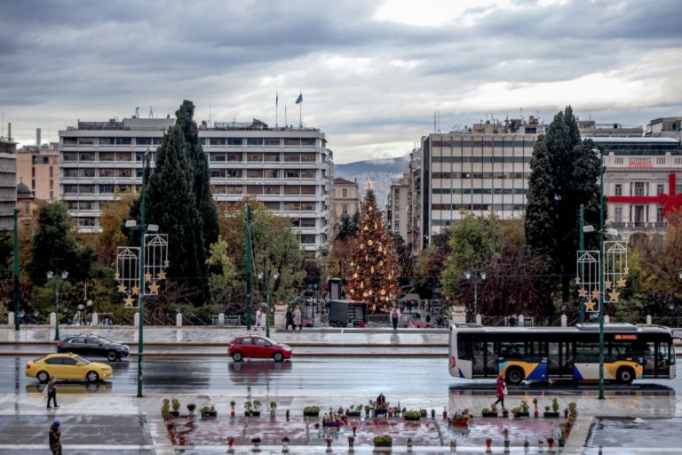 Καιρός: Ισχυροί άνεμοι έως 9 μποφόρ και παγωμένη παραμονή Πρωτοχρονιάς