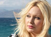 Φίνου: Δεν έχω τον φόβο αν θα βγάλω το ενοίκιο,θεωρώ πως είμαι ευλογημένη που βρέθηκε στον δρόμο μου η Φόνσου