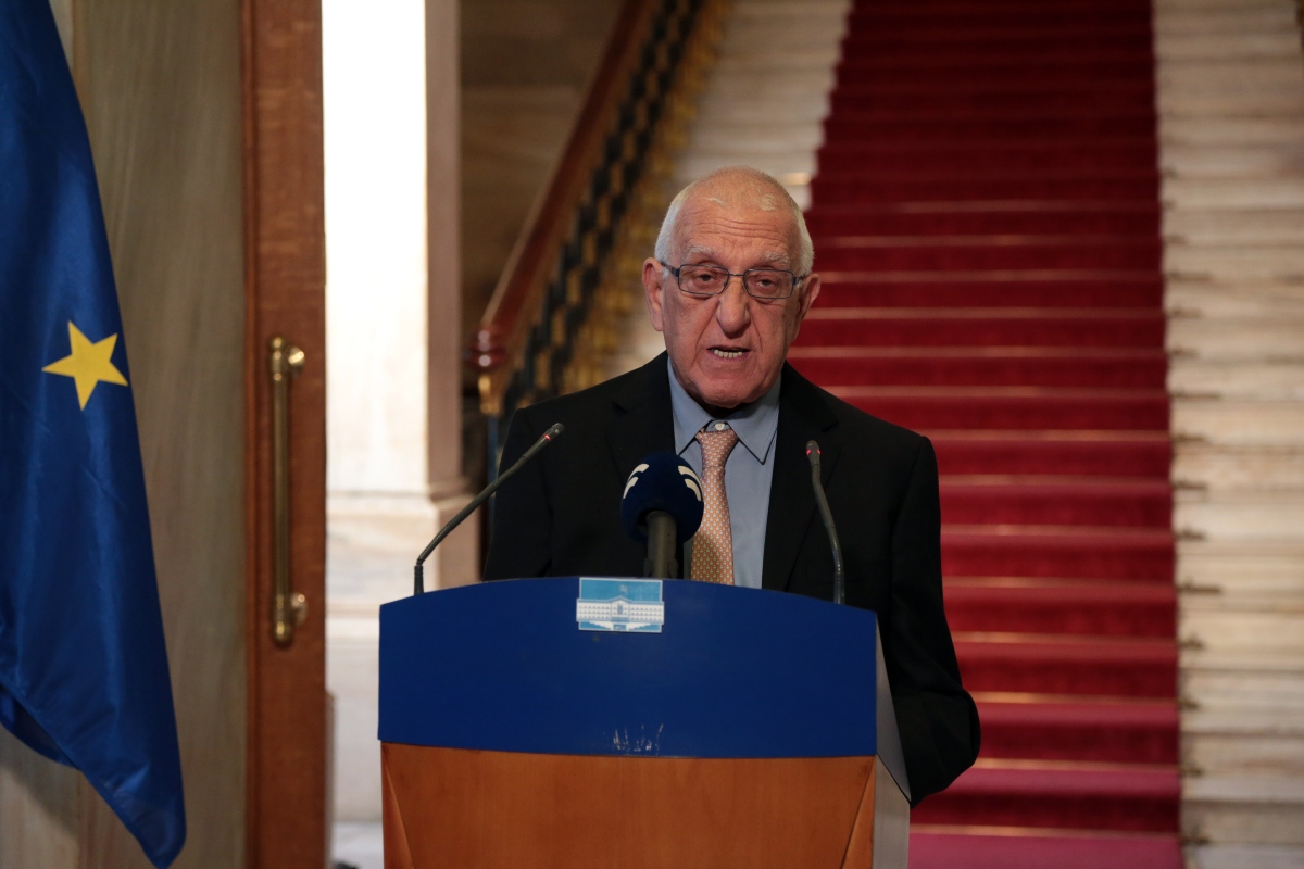 Ο Κακλαμάνης ζητά αύξηση ορίου στη Βουλή: 5% για να μπει ένα κόμμα! [vid]