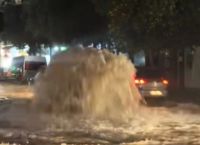 Κακοκαιρία Byron: Γιατί δημιουργήθηκε “σιντριβάνι” στην Καλλιθέα – Ο Θοδωρής Κολυδάς εξηγεί [vid]