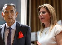 Ο Καμμένος στέκεται στο πλευρό της Καρυστιανού: «Σας πολεμάνε γιατί σας φοβούνται»