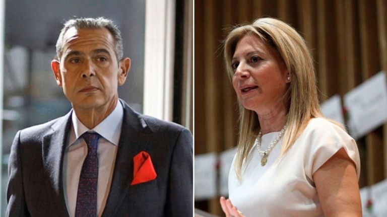 Ο Καμμένος στέκεται στο πλευρό της Καρυστιανού: «Σας πολεμάνε γιατί σας φοβούνται»