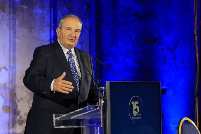 Αιχμές Καραμανλή σε κυβέρνηση:Δεν αρκεί να λέμε ότι η δημοκρατία υπάρχει,χρειάζεται να λειτουργεί όπως πρέπει