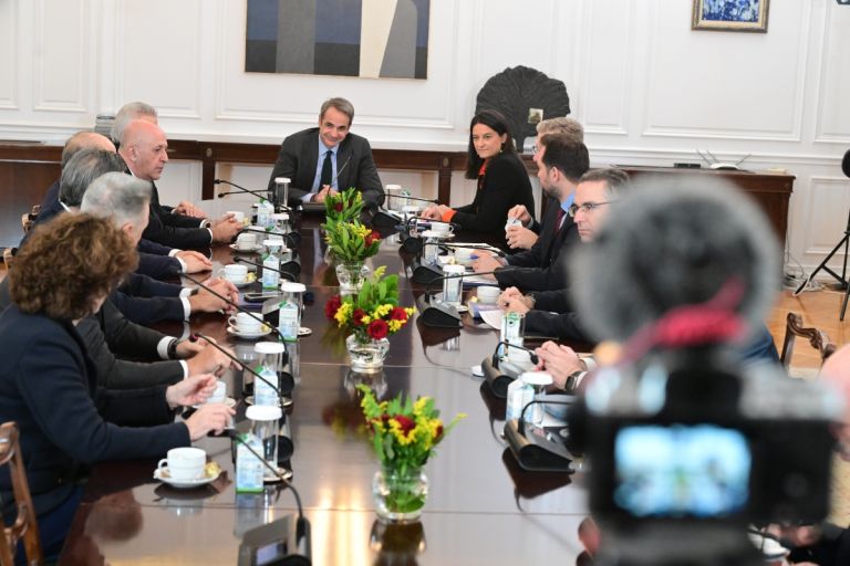 Μητσοτάκης: «Θετική εξέλιξη οι συλλογικές συμβάσεις εργασίας σε μια εποχή έντασης και τοξικότητας»