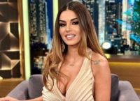 ΧΑΜΟΣ!Η Κολέτσα… ανατίναξε το Instagram: Υποδέχτηκε τον Δεκέμβριο με μαγιό στην παραλία