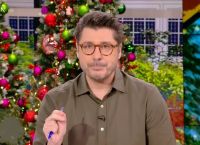 Η νέα δήλωση Κωνσταντάρα για πασίγνωστο τραγουδιστή: “Η καταγγελία είναι για παρενόχληση με…”