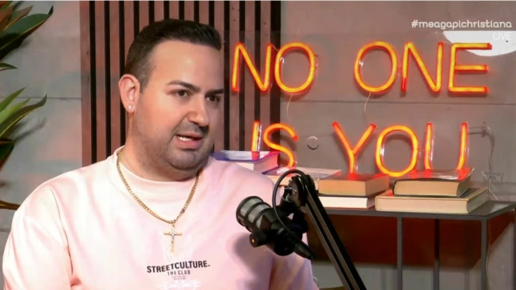 Ο Μαυρίκιος Μαυρικίου ξεκαθαρίζει: “Δεν είμαι αυτό που νομίζετε”–Απαντά στις φήμες για τη σεξουαλικότητά του