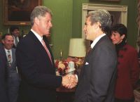 ΗΠΑ: Το Υπ. Δικαιοσύνης ξεκινά έρευνα σε 5,2 εκατ.σελίδες του φακέλου Epstein–400 δικηγόροι στη μάχη ελέγχου