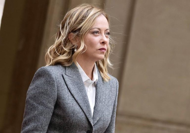 Οι πολιτικές ακροβασίες της Μελόνι: Η Ιταλία σε ρόλο ρυθμιστή μεταξύ Τραμπ, Βρυξελλών και Μόσχας