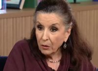 Νένα Μεντή: «Έχασα τρία παιδιά από τοξόπλασμα, έφαγα κρέας από ταβέρνα που μάλλον το είχε γλύψει γάτα»