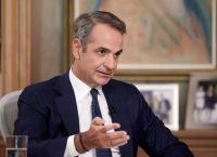 Γιατί κανείς δεν τολμά νέο κόμμα; Ο Μητσοτάκης κρατά τα χαρτιά και ελέγχει το πολιτικό παιχνίδι