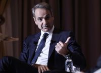 Αγρότες–Μαξίμου: Σκληρό παζάρι και πολιτικό ρίσκο με μπλόκα εν μέσω εορτών και δημοσκοπικές τριβές