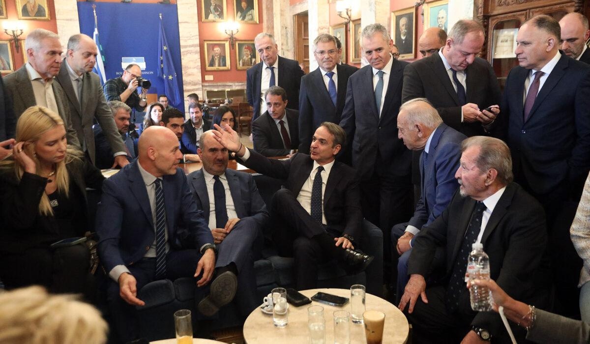 Ρωγμές στη Νέα Δημοκρατία: Αγρότες,ΟΠΕΚΕΠΕ και ο φόβος πολιτικής αστάθειας