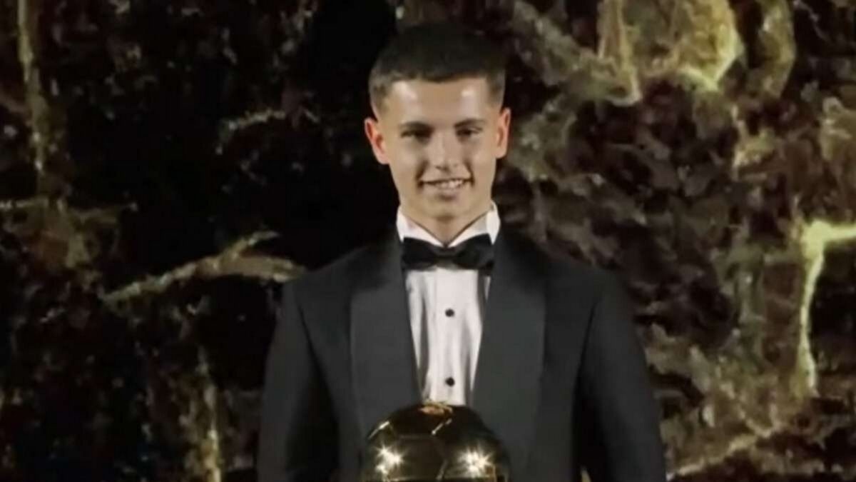 Θρίαμβος Μουζακίτη! Παρέλαβε το Golden Boy Web και συγκλόνισε με την ατάκα για τον Ολυμπιακό!