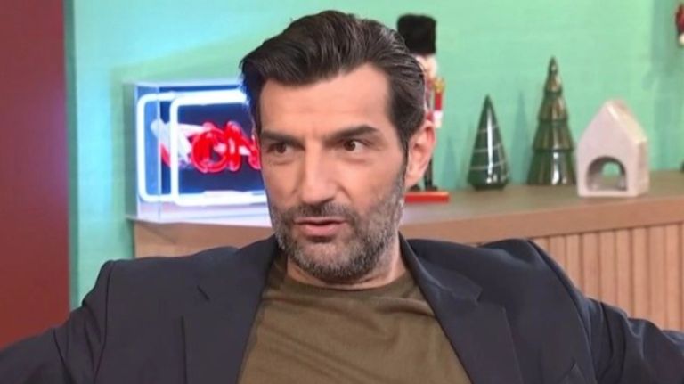 Νίκος Κουρής: «Κλείστηκα στο σπίτι μου από αξιοπρέπεια» – Όταν η προσωπική του ζωή έγινε θέμα συζήτησης