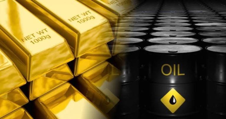 Η χρονιά των δύο άκρων στην ενέργεια και τα πολύτιμα μέταλλα – ο χρυσός εκτοξεύτηκε, το πετρέλαιο υποχώρησε