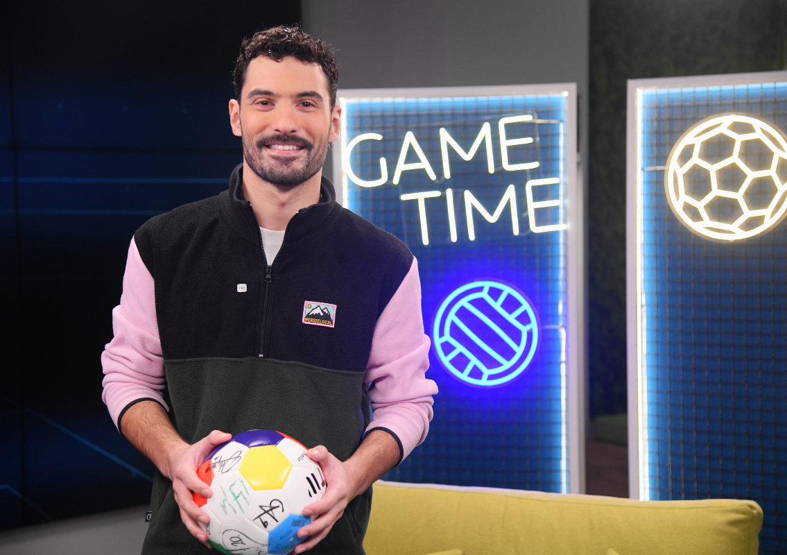 Ο Δημήτρης Τσίκλης στο Game Time:Το ντέρμπι με σαΐτες για καλό σκοπό και το μπέρδεμα με τον Οδυσσέα Βλαχοδήμο