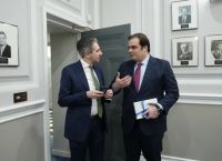 Δουβλίνο: Ο Κυριάκος Πιερρακάκης συναντήθηκε με τον Ιρλανδό Υπουργό Οικονομικών Simon Harris
