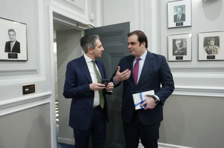 Δουβλίνο: Ο Κυριάκος Πιερρακάκης συναντήθηκε με τον Ιρλανδό Υπουργό Οικονομικών Simon Harris