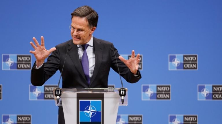 «Είμαστε ο επόμενος στόχος της Ρωσίας» – Προειδοποίηση Ρούτε για πόλεμο που θυμίζει Β’ Παγκόσμιο