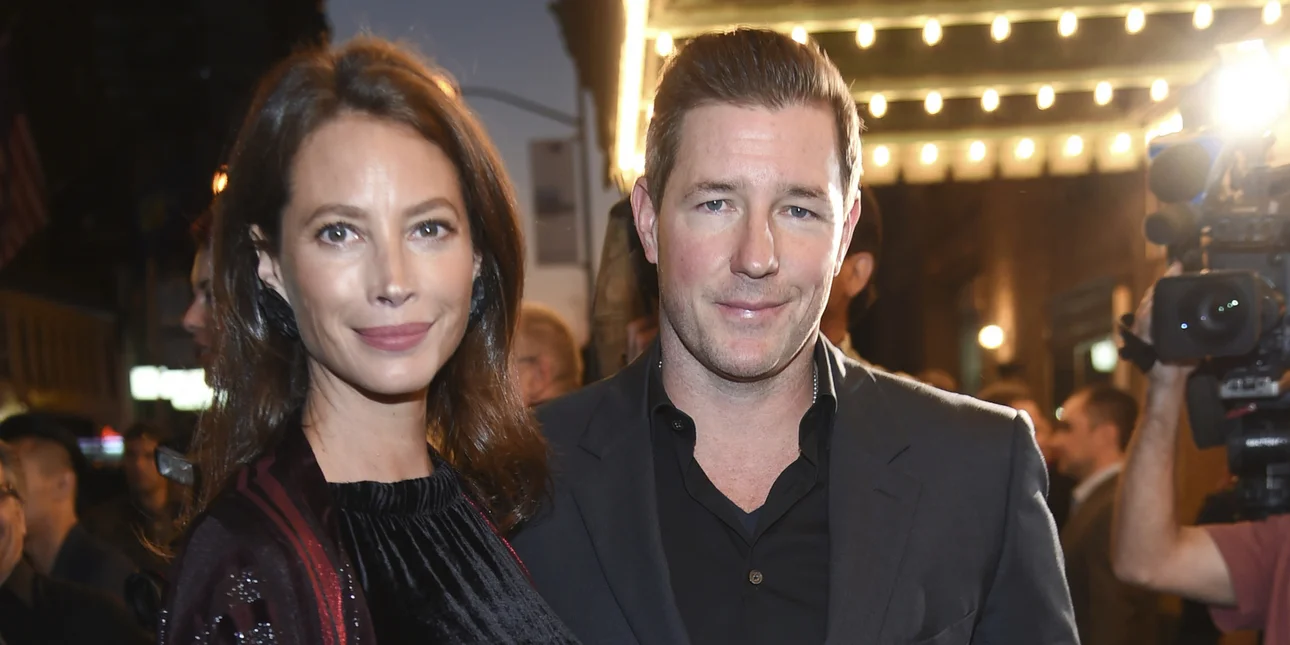 «Κανόνας των 2 εβδομάδων»: Το μυστικό του Έντ Μπερνς και της Κρίστι Τέρλινγκτον για γάμο-παράδειγμα 22 ετών!