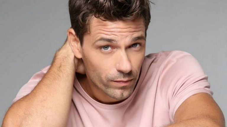 O Αποστόλης Τότσικας πόζαρε και προκάλεσε “πανικό”: Οι σέξι φωτογραφίες που προκαλούν φρενίτιδα! [pics]