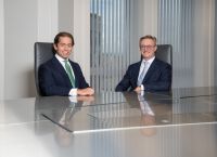 Trafigura:Προειδοποίηση για «βουτιά» του πετρελαίου κάτω από τα 60 δολάρια–Η αγορά σε φάση υπερ-υπερπροσφοράς