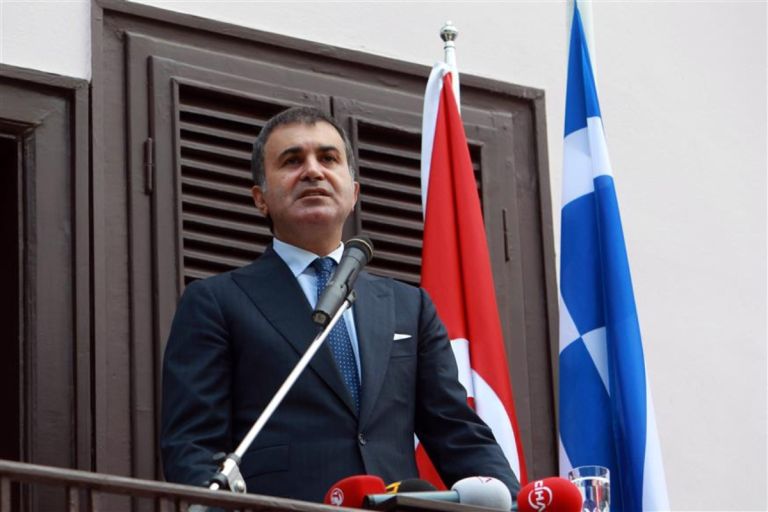 Ο Τσελίκ «επιτίθεται» σε Δένδια: «Τρολ σε θέση υπουργού»