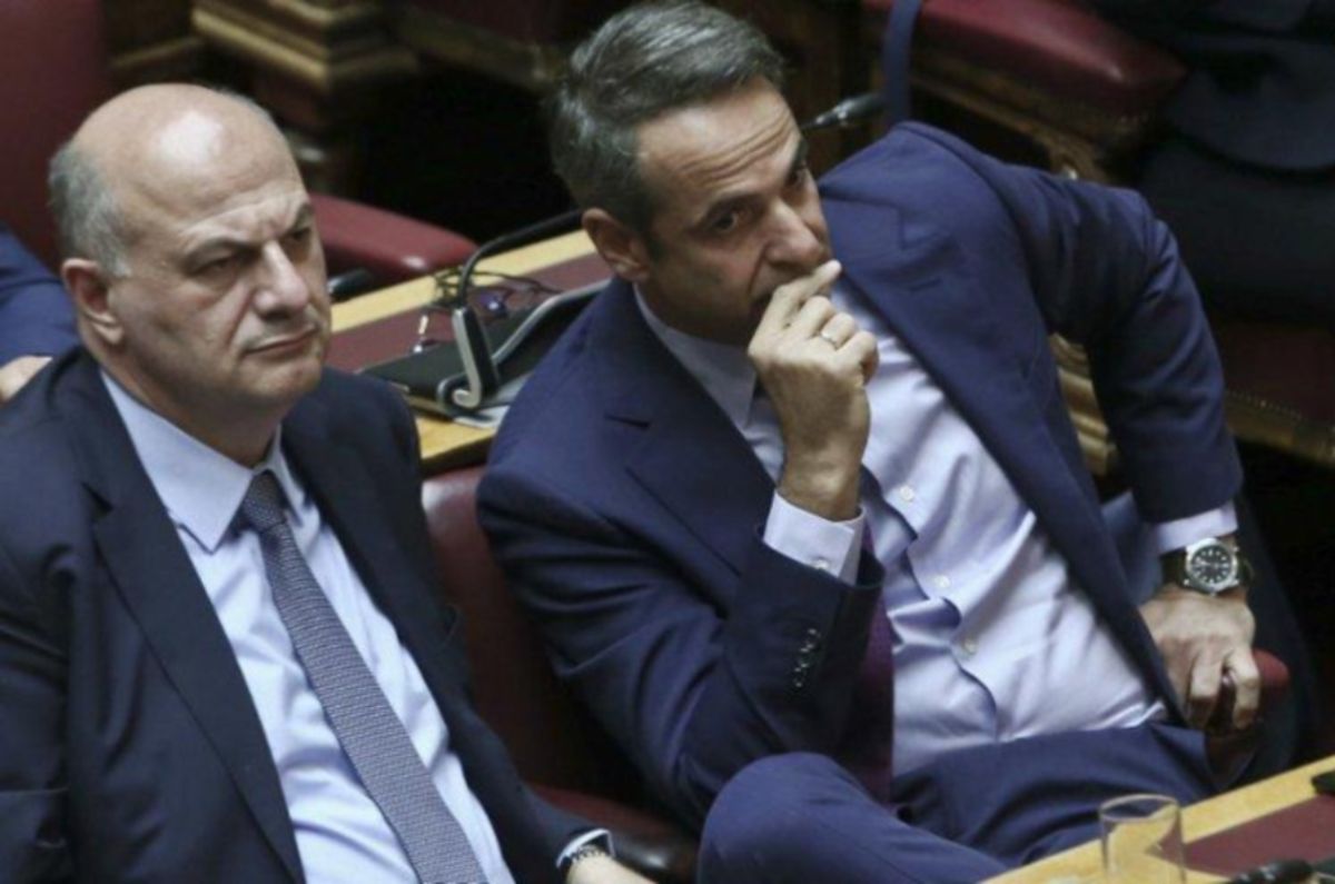 Αγρότες στα όρια: μπλόκα, Τσιάρας, Μητσοτάκης και το τελευταίο χαρτί πριν «παγώσουν» Χριστούγεννα και αγορά