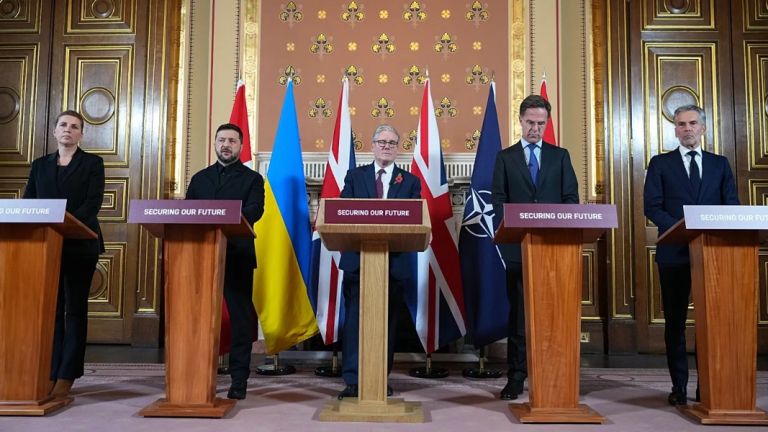 Φον ντερ Λάιεν: Σήμα για επιτάχυνση ένταξης της Ουκρανίας στην ΕΕ–αντιστροφή στρατηγικής απέναντι στη Ρωσία