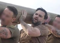 Ο Τζέι Ντι Βανς γυμνάστηκε με Αμερικανούς ΟΥΚάδες: «Νιώθω σαν να με πάτησε τρένο»