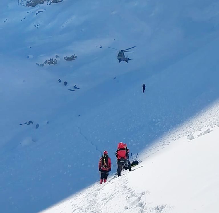 Βαρδούσια: Ανασύρθηκαν οι σοροί των τεσσάρων ορειβατών – Βρέθηκαν στο λάθος σημείο τη λάθος στιγμή [vid]