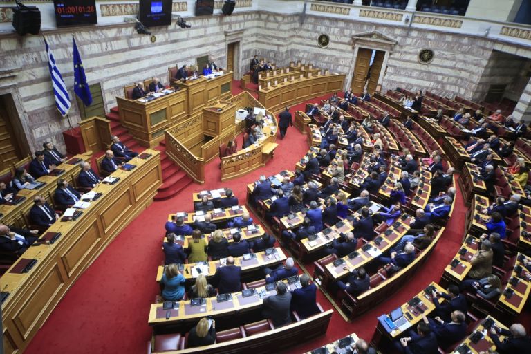 Κυρώθηκε η νέα συμφωνία με τη Hellenic Train – Επενδύσεις 420 εκατ. ευρώ, νέα τρένα και αυστηρές ρήτρες