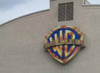 Warner Bros: Προτρέπει μετόχους να απορρίψουν την πρόταση της Paramount: «Αυτή της Netflix υπερέχει»