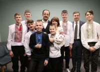 Νίκος Χριστοδουλίδης: Οι δραματικές ιστορίες απαχθέντων παιδιών στην Ουκρανία που τον λύγισαν