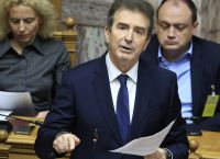 Κατατέθηκε στη Βουλή η τροπολογία Χρυσοχοΐδη για την οπλοκατοχή – Πιο αυστηρό πλαίσιο και πρόστιμα