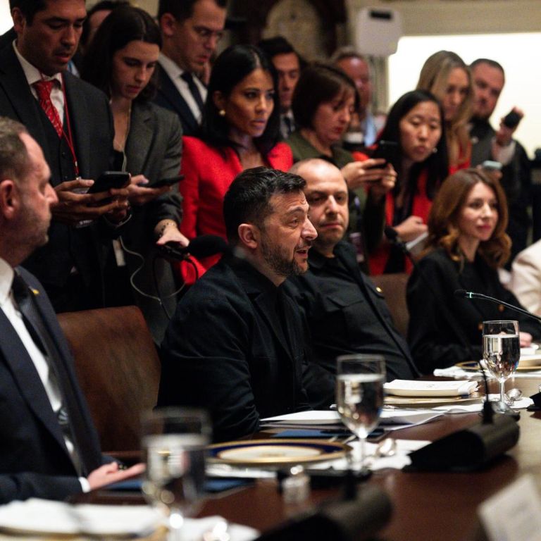 Ζελένσκι: «Δημοψήφισμα για τις εδαφικές παραχωρήσεις στη Ρωσία – Ο λαός αποφασίζει»