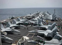 Πλήγματα σε ιρανικές στρατιωτικές υποδομές και κυβερνητικά κτίρια προτείνουν οι IDF στον Τραμπ