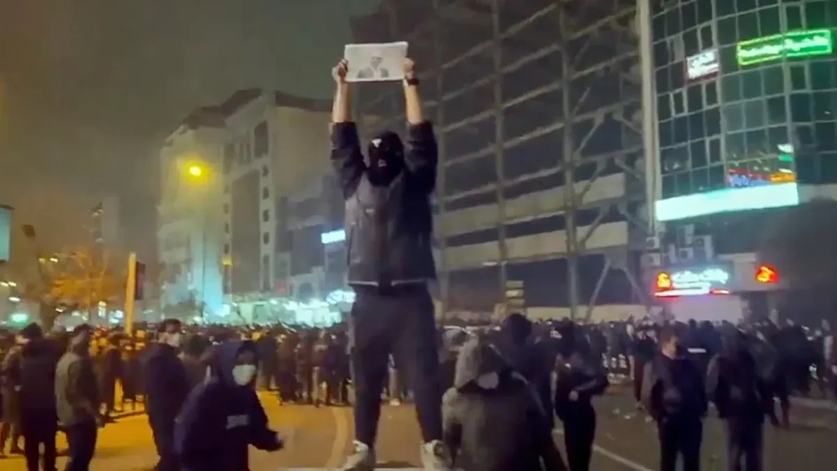 Γιατί οι Επόμενες Ώρες στο Ιράν Είναι Κρίσιμες – Και Γιατί η Σιωπή Δεν Αποτελεί Επιλογή