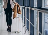 Τέλος το όριο των 100 ml στο Heathrow: Υγρά έως 2 λίτρα και laptops μέσα στη χειραποσκευή