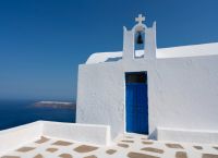 Ίος: Η «βασίλισσα των αντιθέσεων» που επανασυστήνεται από τα διεθνή ΜΜΕ για το 2026