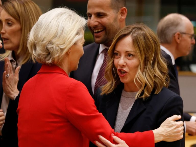 Mercosur: Η Φον ντερ Λάιεν «κερνάει» 45 δισ. σε αγρότες για να κερδίσει τη στήριξη Μελόνι