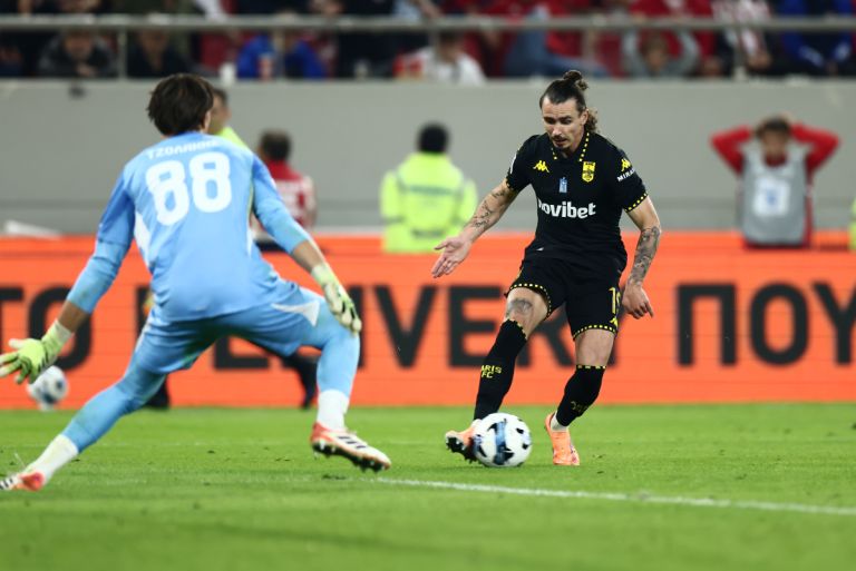 Άρης: Επέστρεψε ο Αλφαρέλα – «Μπήκε» ξανά στο γήπεδο μετά από δύο μήνες!