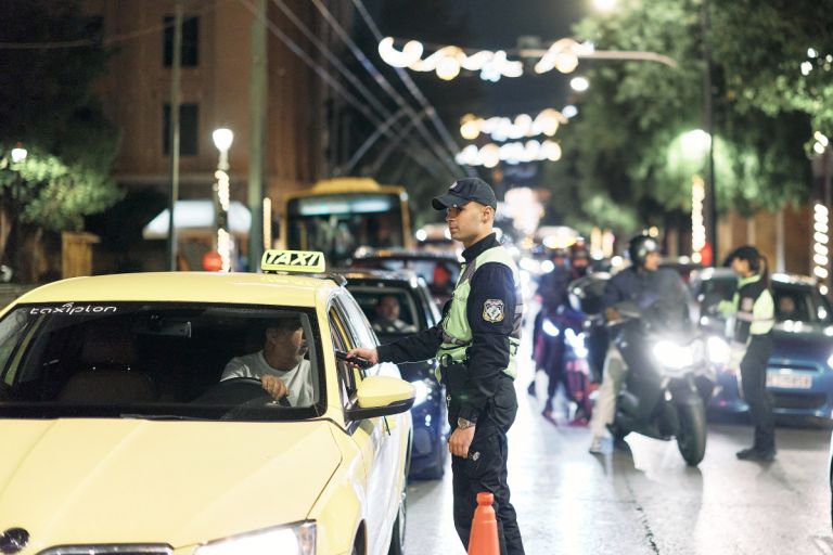 Πρωτοχρονιά Χωρίς Αλκοόλ στους Δρόμους: Μόλις 62 Θετικά Αλκοτέστ σε 6.129 Ελέγχους στην Αττική