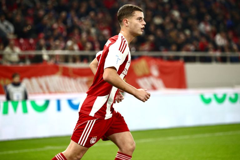 Ολυμπιακός: Η Μάντσεστερ Γιουνάιτεντ «Μπαίνει» στο Κυνήγι του Χρήστου Μουζακίτη