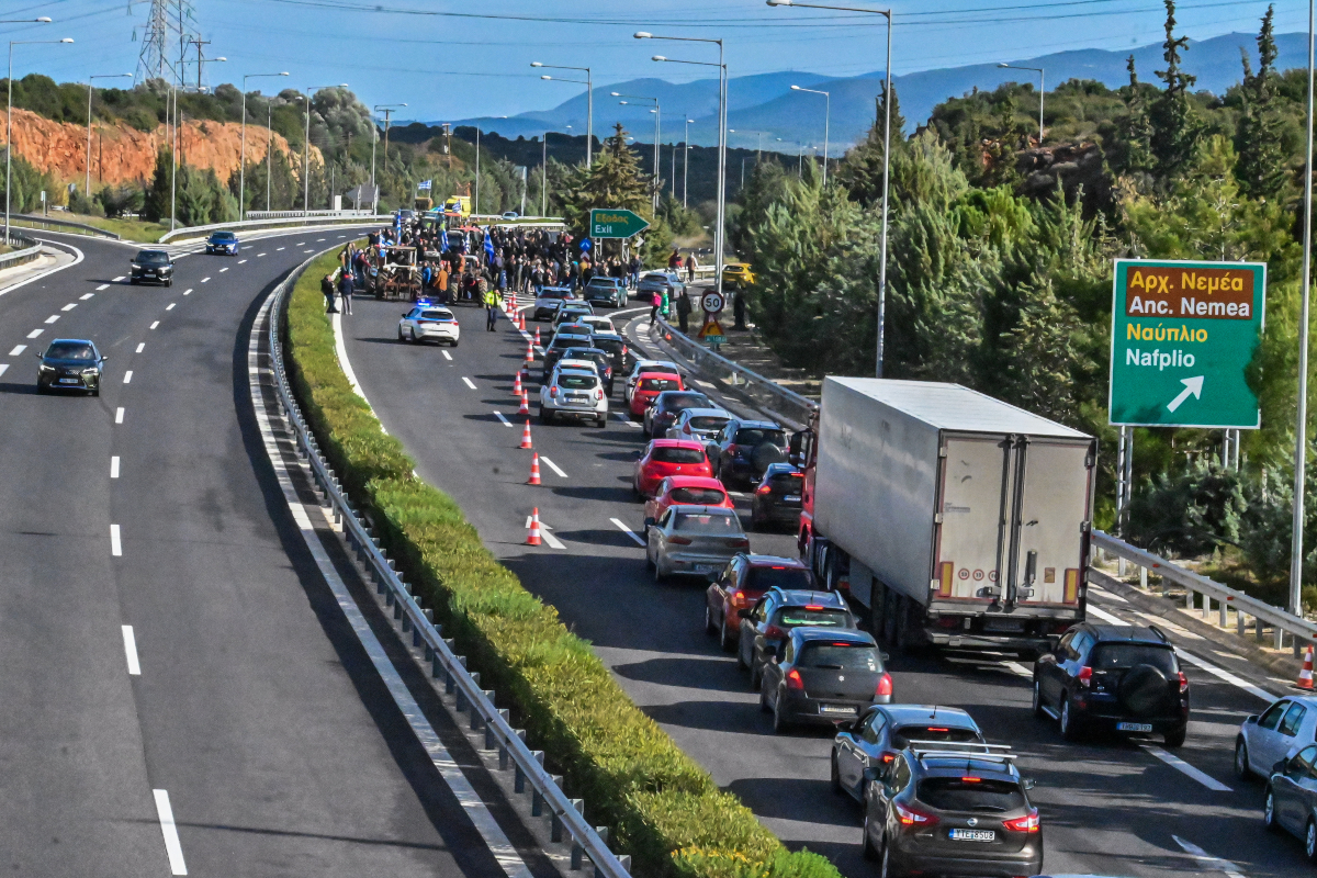 Αγρότες: Κλιμακώνουν με 48ωρο Αποκλεισμό Εθνικών Δρόμων Πέμπτη-Παρασκευή