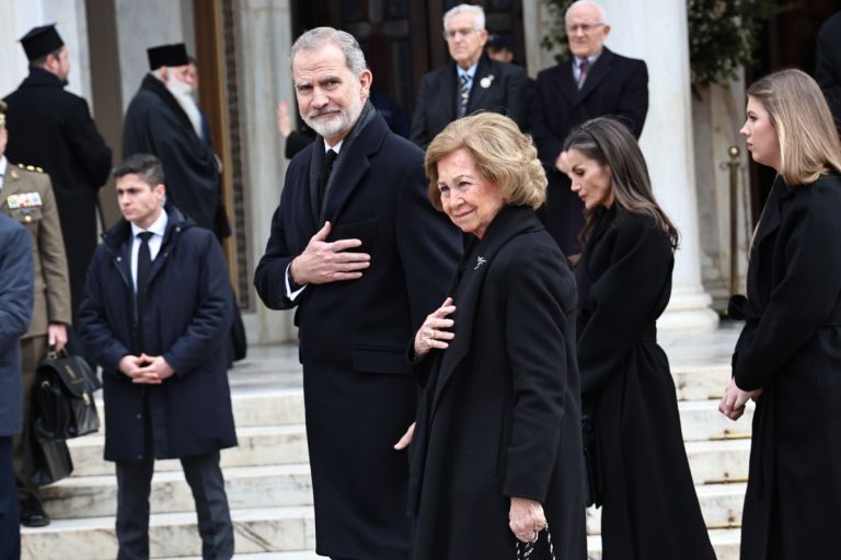 Διπλό πένθος στην Αθήνα για τον βασιλιά Φελίπε ΣΤ’