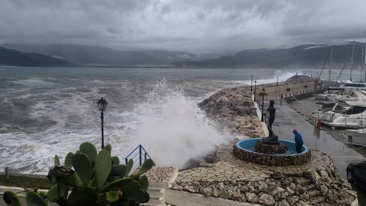 Νέα κακοκαιρία έρχεται: Πότε και πού θα «χτυπήσει» – Η πρόβλεψη Μαρουσάκη για έντονα φαινόμενα Δευτέρα-Τρίτη